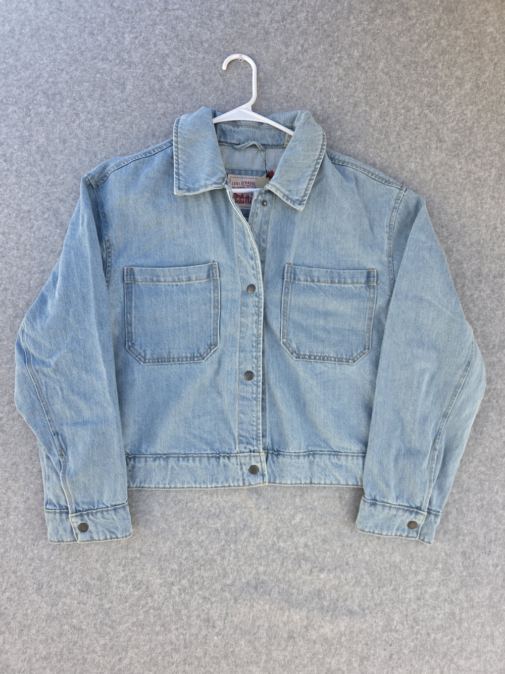 Levi's Women's  Two Pocket Shacket Size L NWT